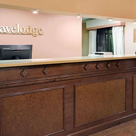 Travelodge By Wyndham Beckley Bagian luar foto